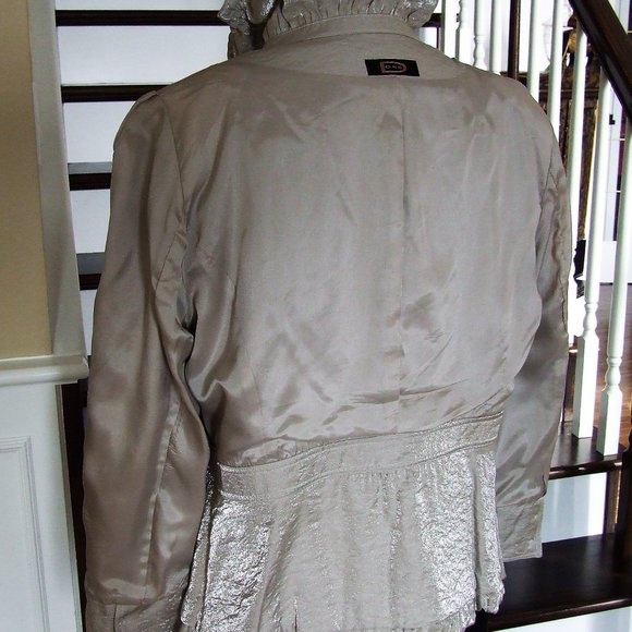 Elegant Beige Metallic Peplum Jacket Blazer L - Picture 8 of 8